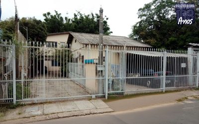 Casa, 3 quartos, 233 m² - Foto 1