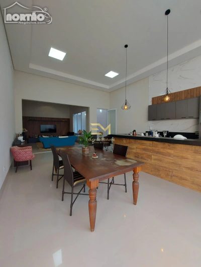 Casa, 1 quarto, 205 m² - Foto 3