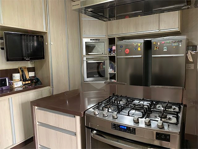 Sobrado, 3 quartos, 201 m² - Foto 1