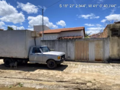 Casa, 2 quartos, 185 m² - Foto 1