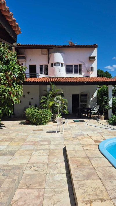 Casa, 3 quartos, 258 m² - Foto 2