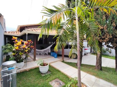 Casa, 3 quartos, 200 m² - Foto 1