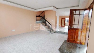 Casa, 3 quartos, 257 m² - Foto 1