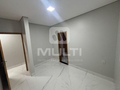Casa, 3 quartos, 230 m² - Foto 1