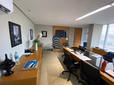 Loja-Salão, 210 m² - Foto 1