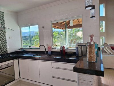 Casa, 3 quartos, 238 m² - Foto 4