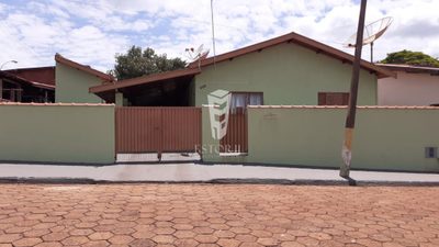 Casa, 3 quartos, 240 m² - Foto 1