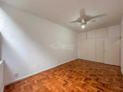 Apartamento, 3 quartos, 170 m² - Foto 2