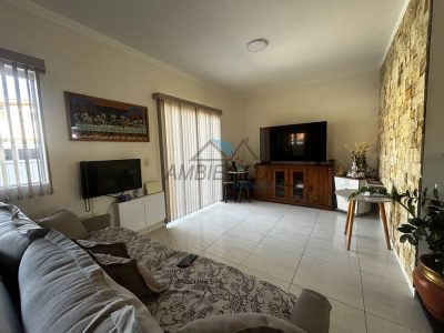 Casa, 3 quartos, 126 m² - Foto 1