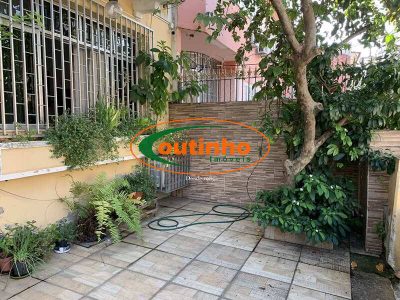 Casa, 4 quartos, 269 m² - Foto 1