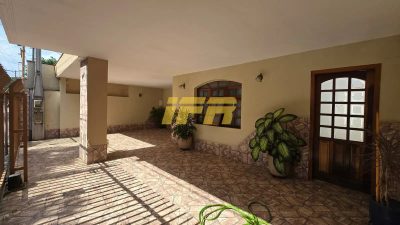 Casa, 4 quartos, 153 m² - Foto 1