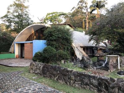 Casa, 4 quartos, 253 m² - Foto 1