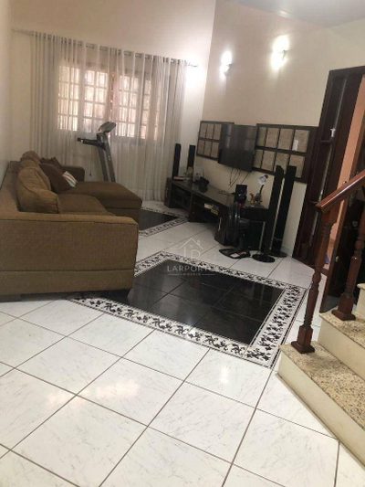 Casa, 3 quartos, 166 m² - Foto 1
