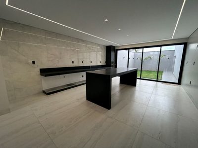 Casa, 3 quartos, 227 m² - Foto 3