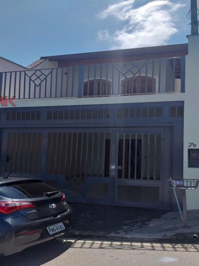 Casa, 3 quartos, 240 m² - Foto 1