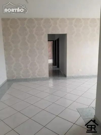 Casa, 2 quartos, 162 m² - Foto 2