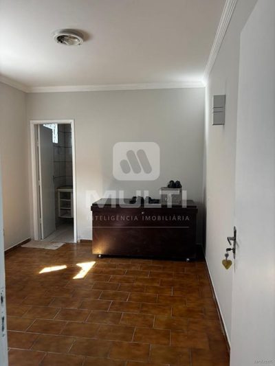 Casa, 3 quartos, 245 m² - Foto 4