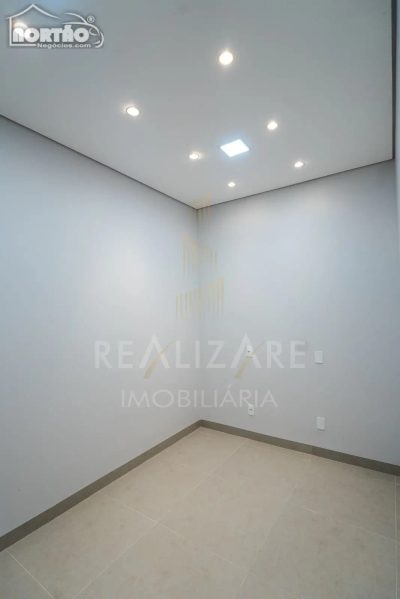 Casa, 3 quartos, 151 m² - Foto 2