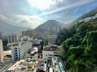 Apartamento, 3 quartos, 161 m² - Foto 1