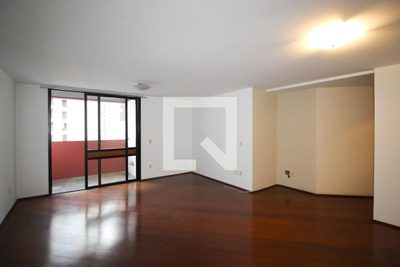 Apartamento, 3 quartos, 120 m² - Foto 1