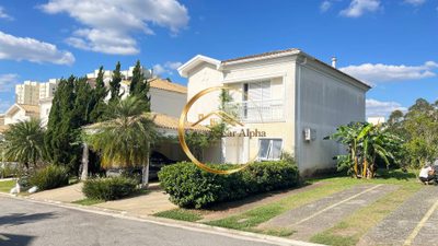 Casa, 4 quartos, 240 m² - Foto 1