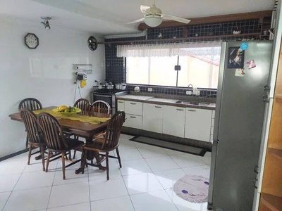 Casa, 3 quartos, 250 m² - Foto 1
