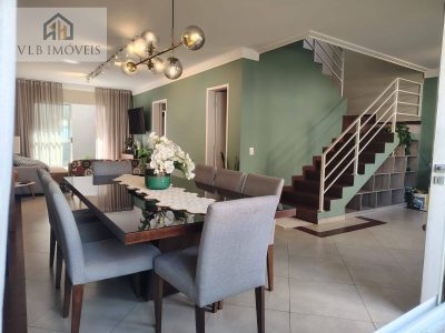 Casa, 3 quartos, 209 m² - Foto 2
