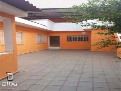 Casa, 3 quartos, 241 m² - Foto 2