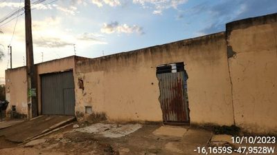 Casa, 2 quartos, 180 m² - Foto 1