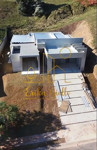 Casa, 3 quartos, 245 m² - Foto 1