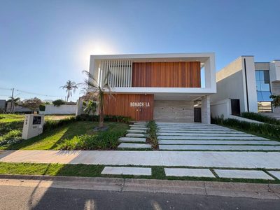 Casa, 3 quartos, 357 m² - Foto 1