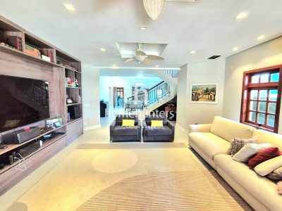 Casa, 4 quartos, 334 m² - Foto 1