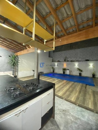 Sobrado, 3 quartos, 142 m² - Foto 1