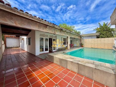 Casa, 3 quartos, 180 m² - Foto 1