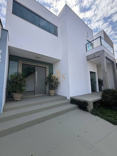 Sobrado, 4 quartos, 295 m² - Foto 1