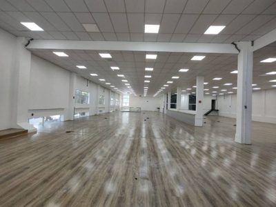 Loja-Salão, 902 m² - Foto 1