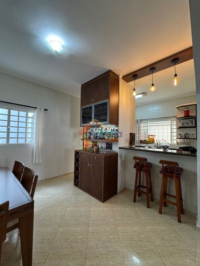 Casa, 2 quartos, 300 m² - Foto 1