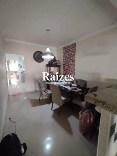 Casa, 3 quartos, 250 m² - Foto 1