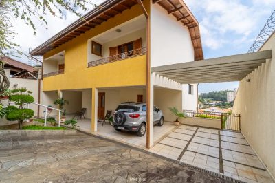 Casa, 4 quartos, 346 m² - Foto 1