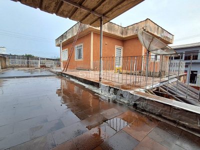 Sobrado, 6 quartos, 331 m² - Foto 2