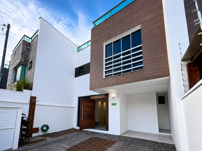 Casa, 3 quartos, 189 m² - Foto 2