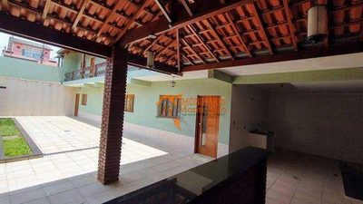 Sobrado, 3 quartos, 250 m² - Foto 1