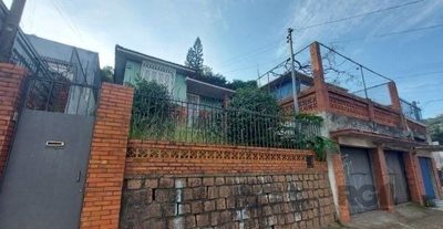 Casa, 3 quartos, 179 m² - Foto 1