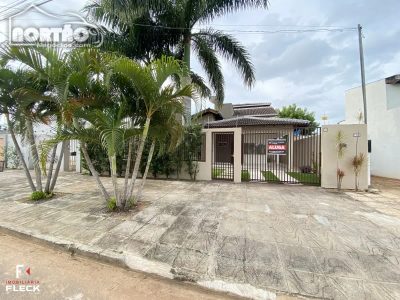 Casa, 4 quartos, 218 m² - Foto 1