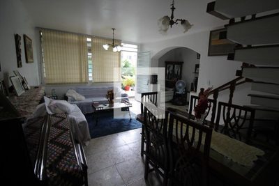 Casa, 3 quartos, 310 m² - Foto 2