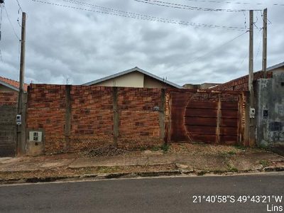 Casa, 2 quartos, 200 m² - Foto 1