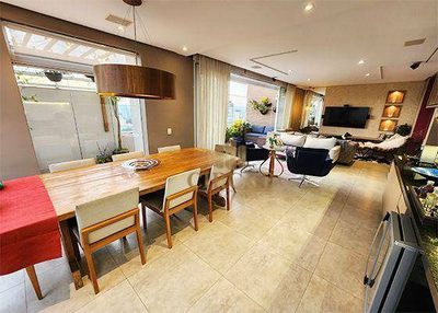 Cobertura, 3 quartos, 217 m² - Foto 4