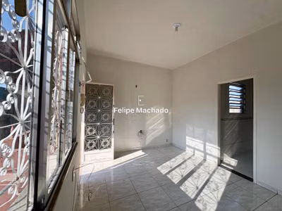 Casa, 1 quarto, 37 m² - Foto 1