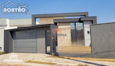 Casa, 3 quartos, 229 m² - Foto 1