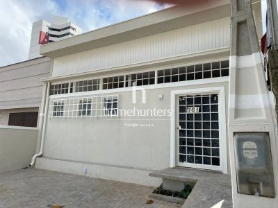 Casa, 1 quarto, 243 m² - Foto 1